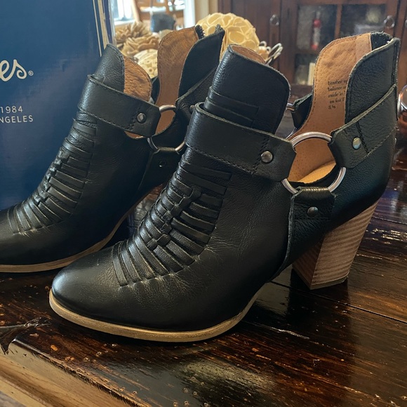 Seychelles Shoes - Seychelles Black Leather Bootie with Silver Metal Accent…..Excellent Condition!